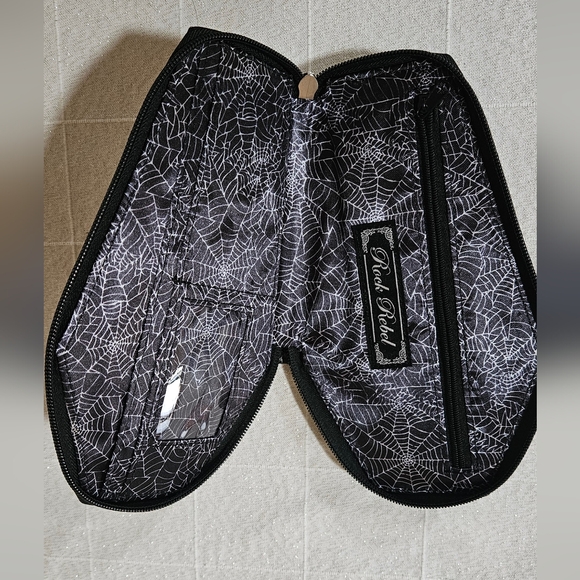 Rock Rebel Wallet Clutch / Universal Monsters - Picture 4 of 10